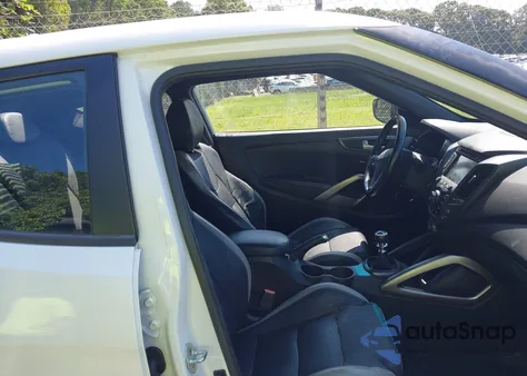 2016 Hyundai Veloster Turbo из США, поврежденный, VIN KMHTC6AE9GU286432